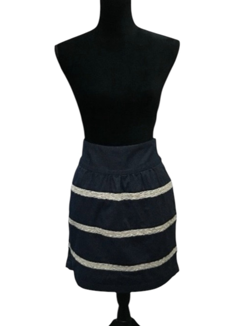 Banana Republic Chambray and Lace Short Skirt - Women’s 8